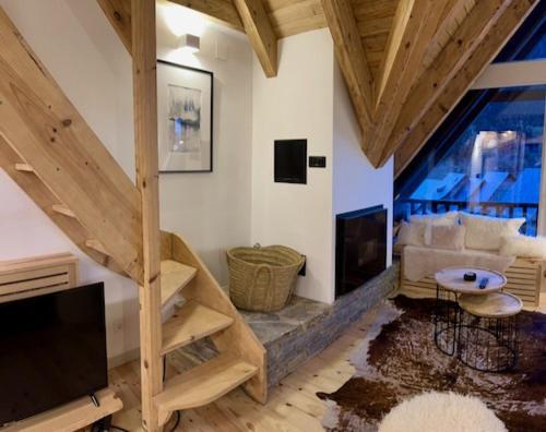 Muntanyo Luxury Lodge Con Sauna, Parking Y Guardaesquis En Ruda Тредо Экстерьер фото